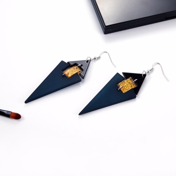 SOLD OUT - Picture 7 of 8